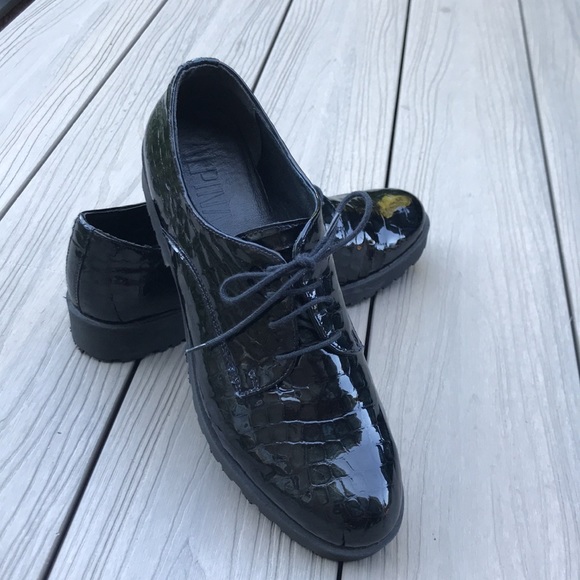 Shoes - Patent leather shoes